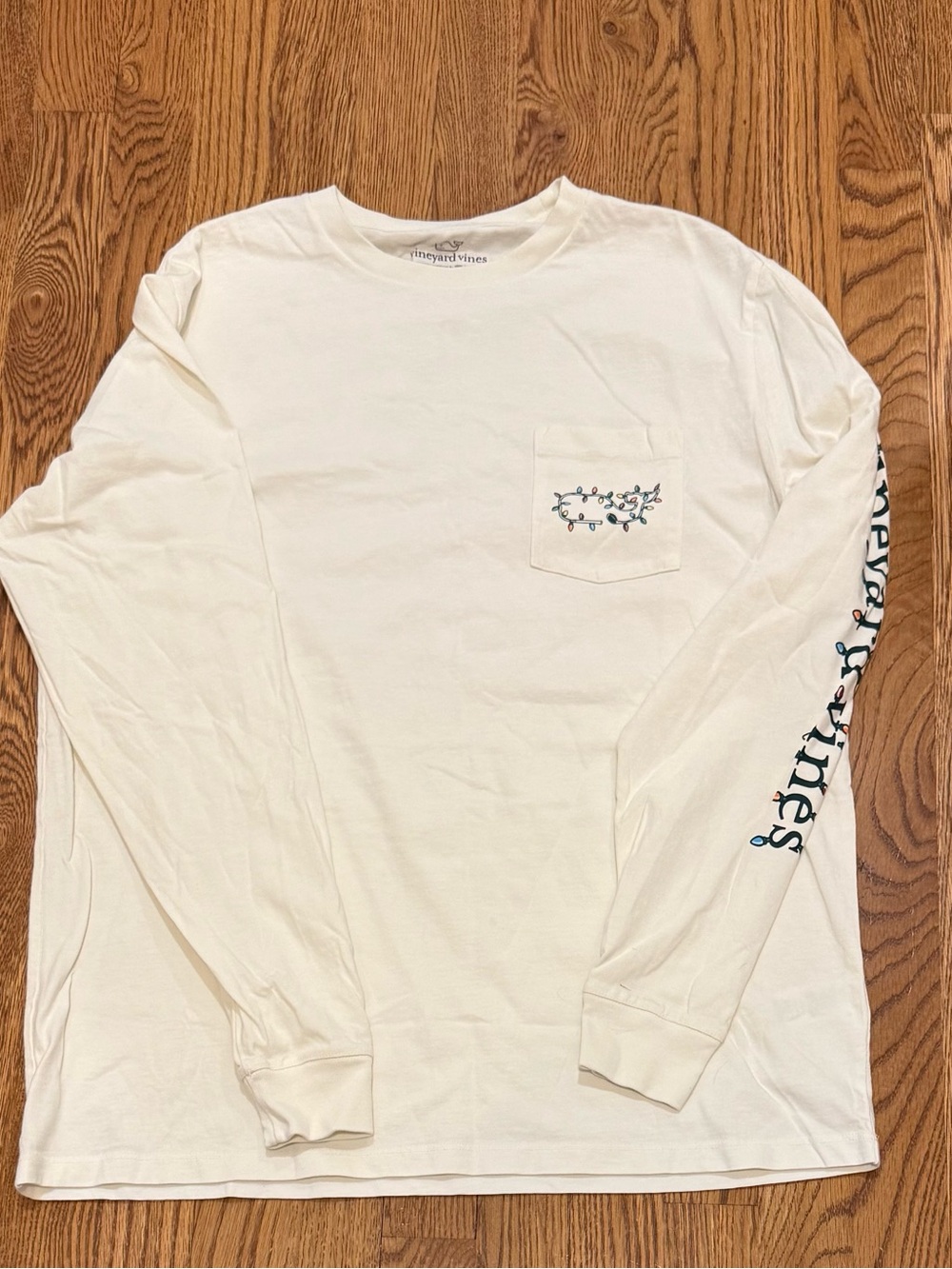 Vineyard Vines Cream Long Sleeve Pocket Tee with Sleeve golf theme Logo